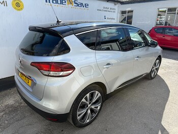 Used Renault Scenic 2017 for sale - 76206234: Photo 4