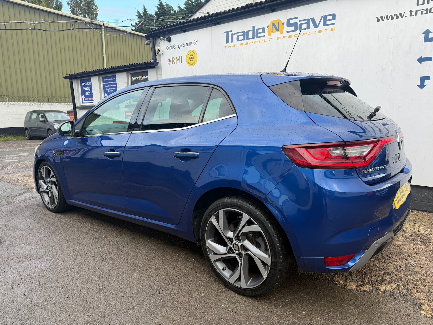 Used Renault Megane 2016 for sale - 76329448: Photo 8