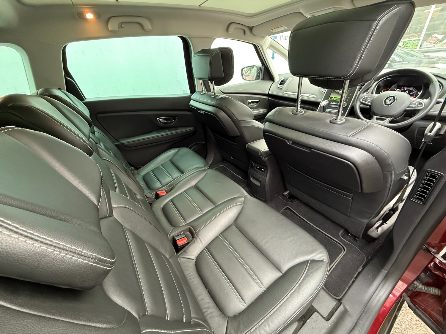 Used Renault Grand Scenic 2019 for sale - 76877421: Photo 19