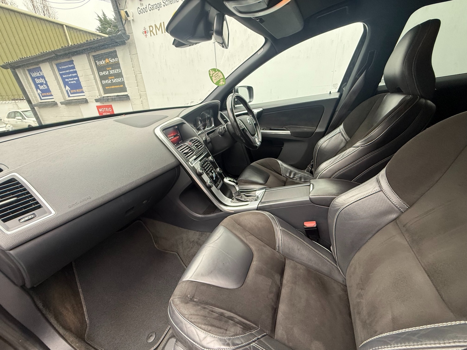 Used Volvo XC60 2017 for sale - 76718887: Photo 16