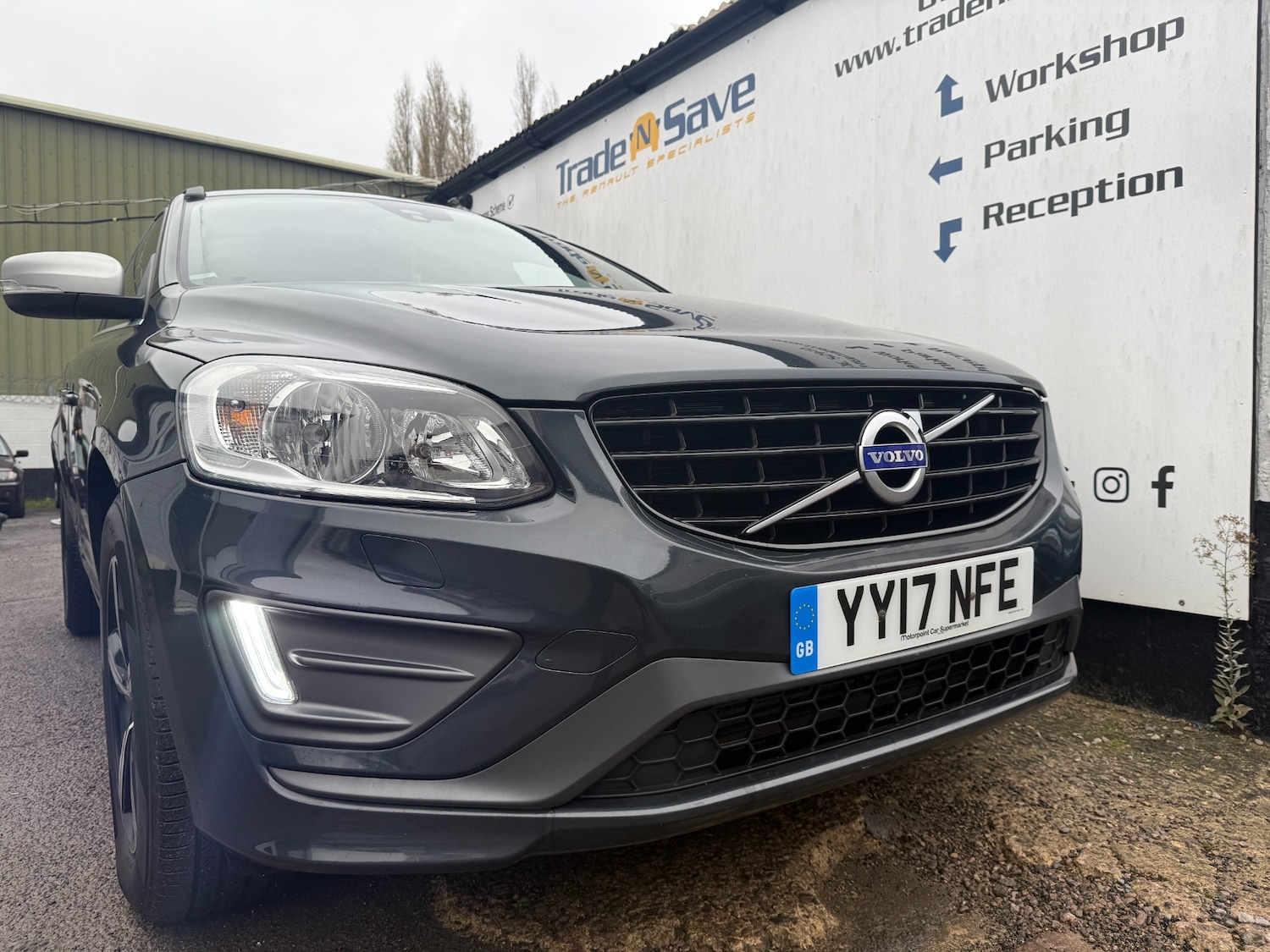 Used Volvo XC60 2017 for sale - 76718887: Photo 2