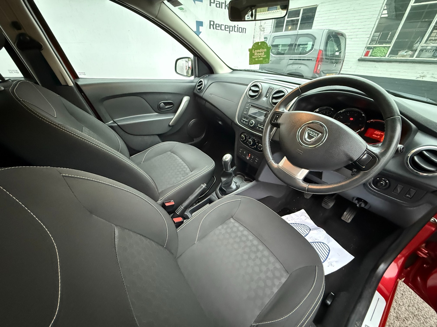 Used Dacia Sandero 2015 for sale - 76599535: Photo 10