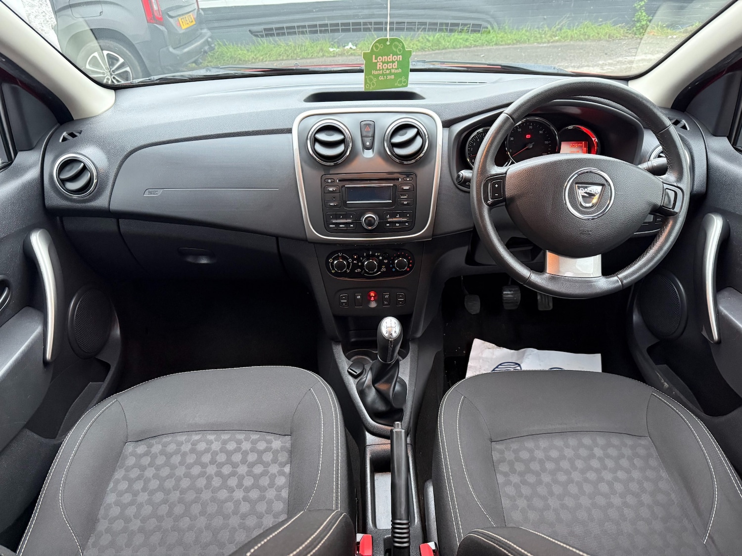 Used Dacia Sandero 2015 for sale - 76599535: Photo 11
