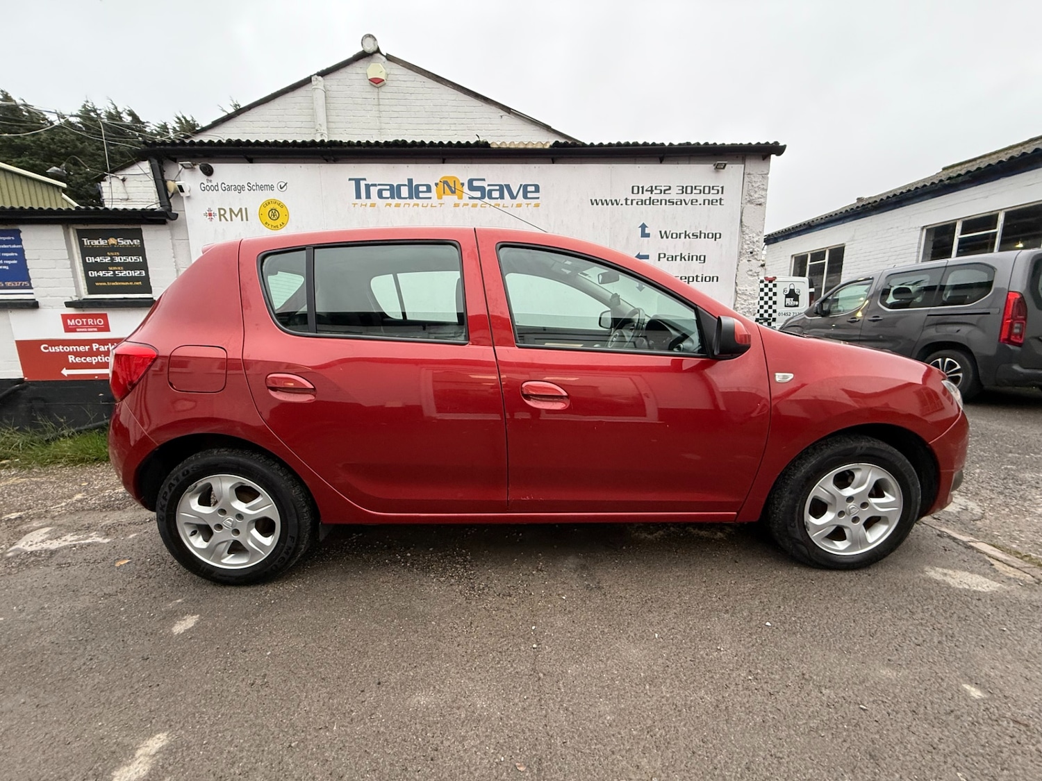 Used Dacia Sandero 2015 for sale - 76599535: Photo 3