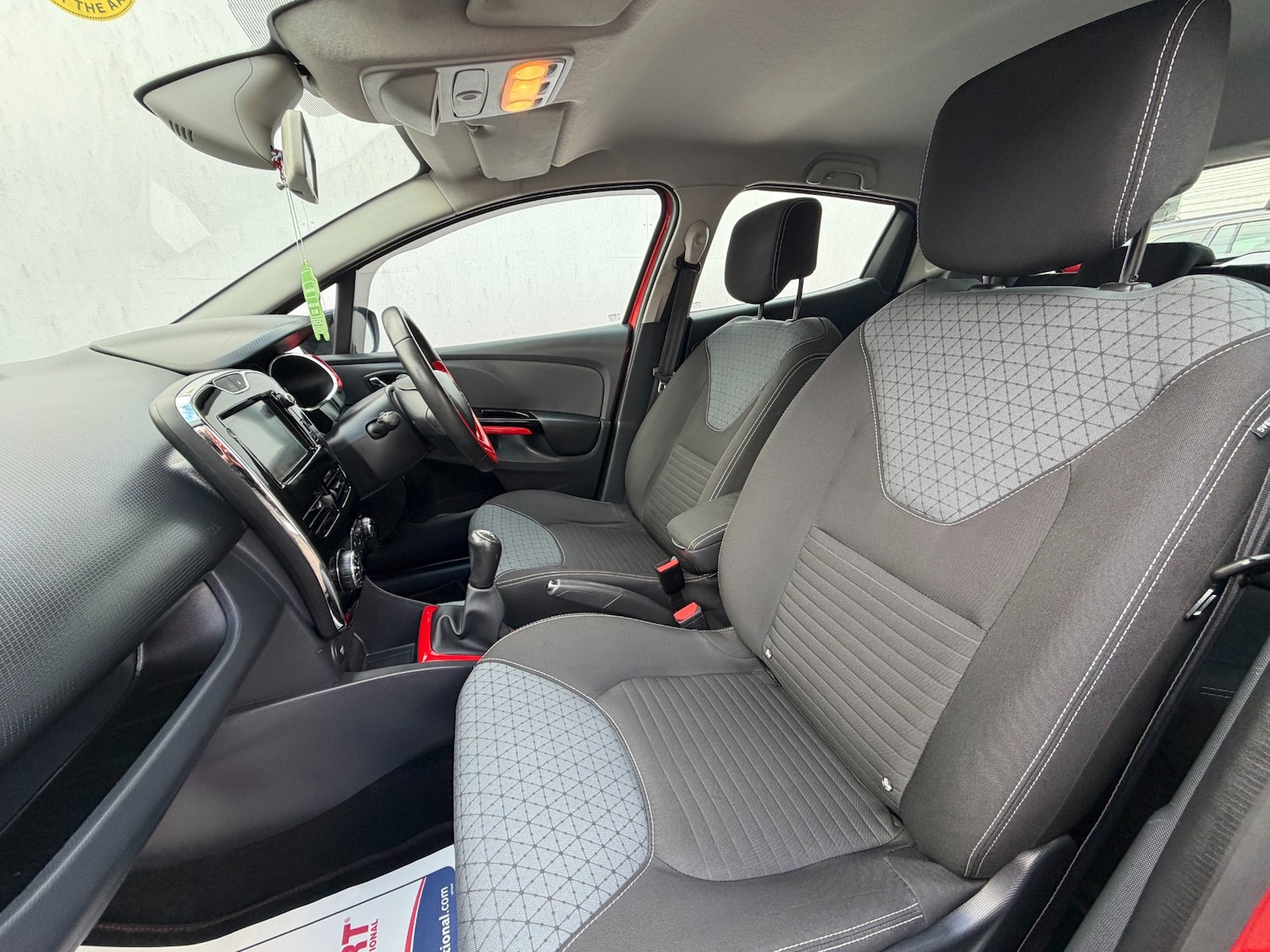 Used Renault Clio 2014 for sale - 77517198: Photo 19