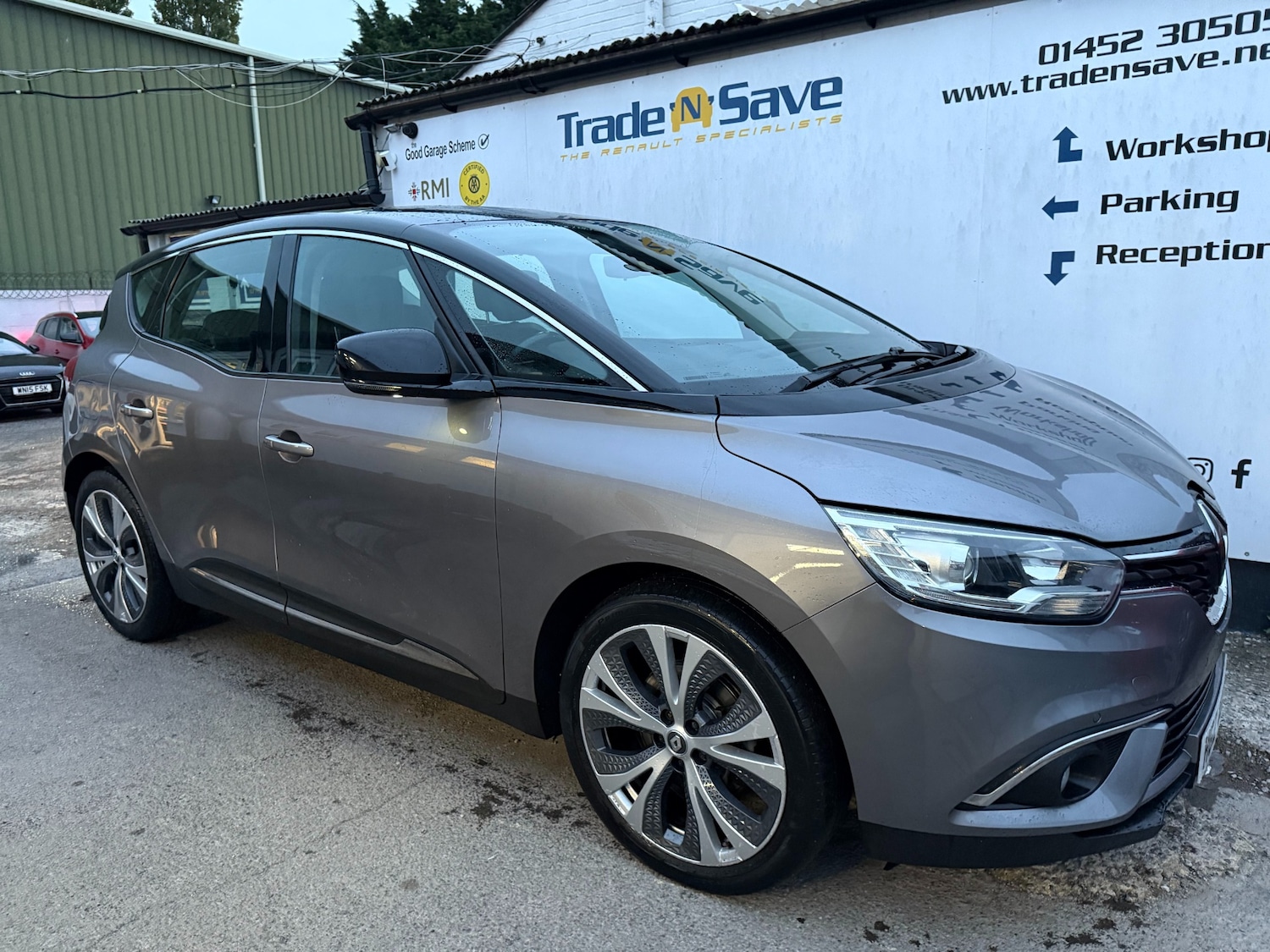 Used Renault Scenic 2017 for sale - 76345142: Photo 1