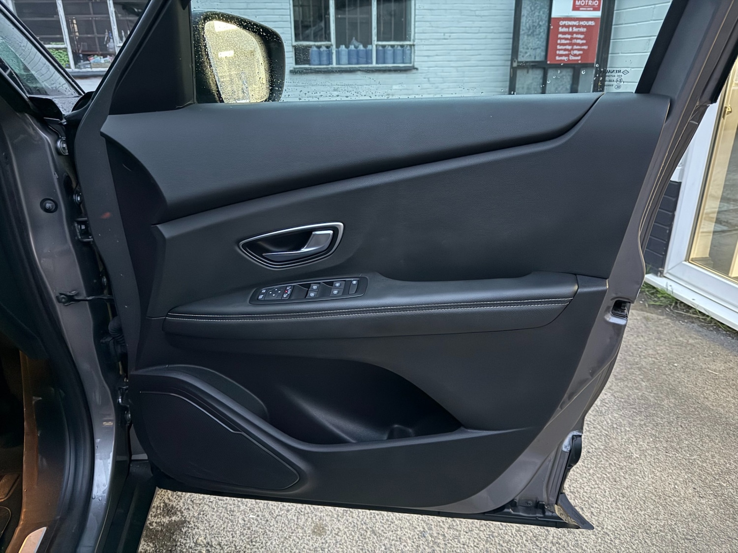 Used Renault Scenic 2017 for sale - 76345142: Photo 18