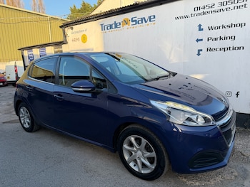 Used Peugeot 208 2015 for sale - 77931734: Photo