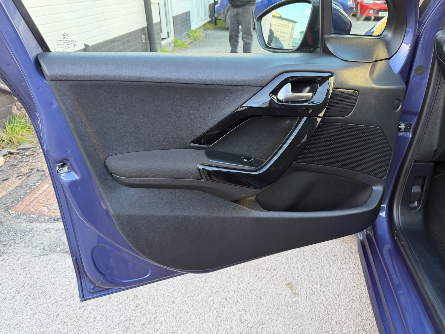 Used Peugeot 208 2015 for sale - 77931734: Photo 20