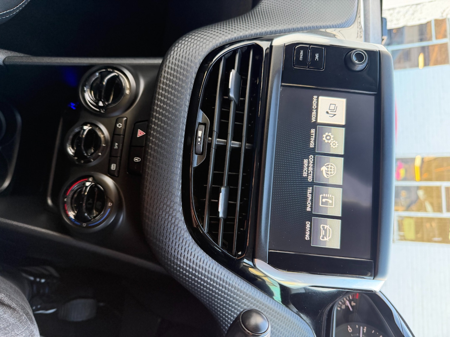 Used Peugeot 208 2015 for sale - 77931734: Photo 24