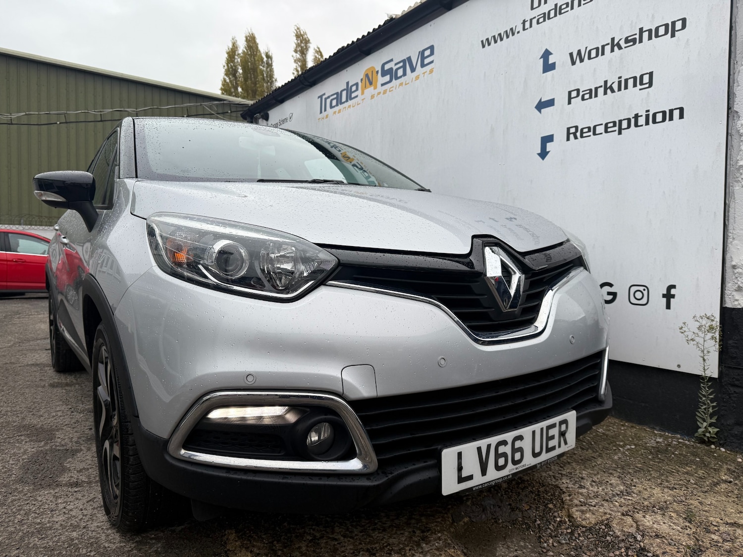 Used Renault Captur 2016 for sale - 76463989: Photo 2