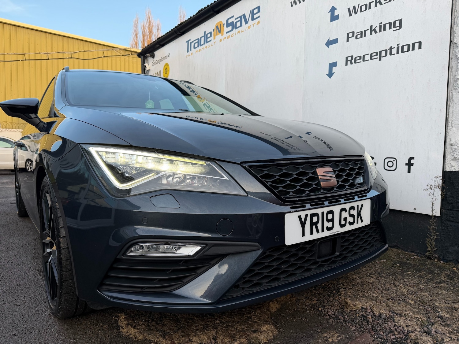 Used SEAT Leon 2019 for sale - 77168629: Photo 2