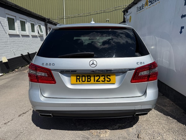 Used Mercedes-Benz E Class 2012 for sale - 74656039: Photo 12