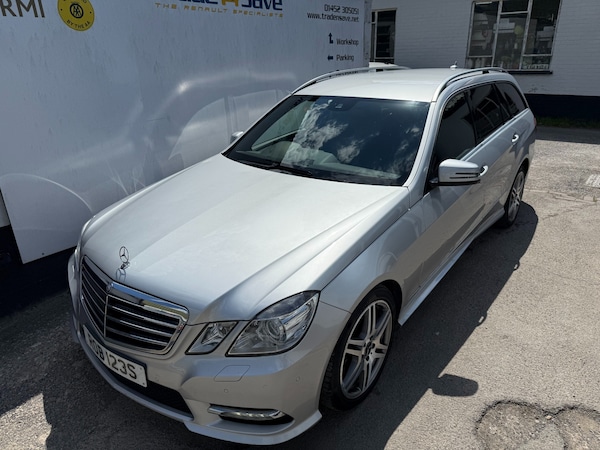 Used Mercedes-Benz E Class 2012 for sale - 74656039: Photo 5