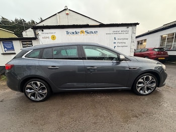Used Renault Megane 2020 for sale - 77504888: Photo
