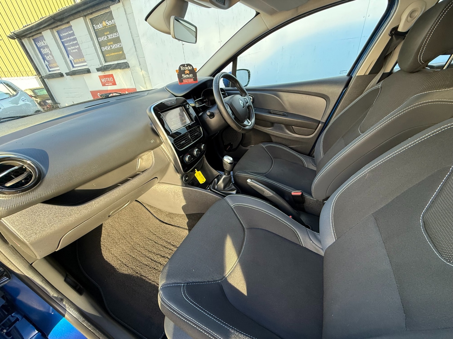 Used Renault Clio 2018 for sale - 76705721: Photo 15