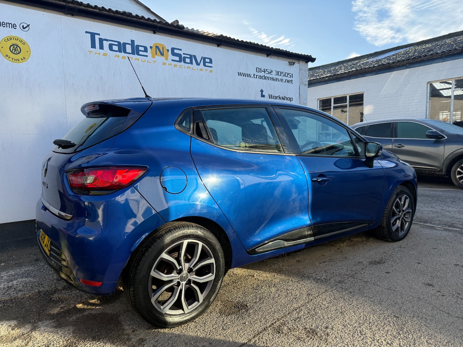 Used Renault Clio 2018 for sale - 76705721: Photo 4