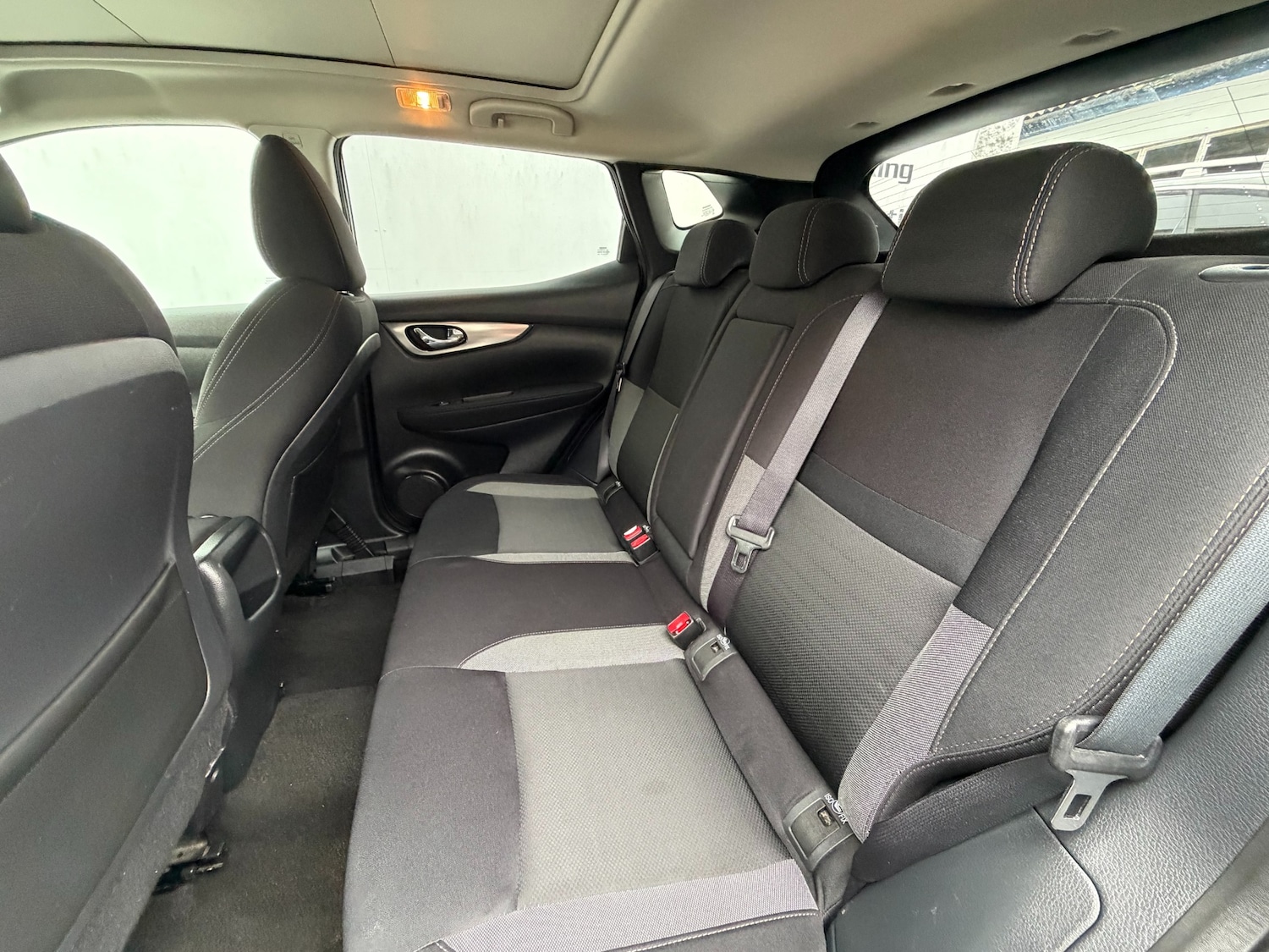 Used Nissan Qashqai 2017 for sale - 78040212: Photo 18