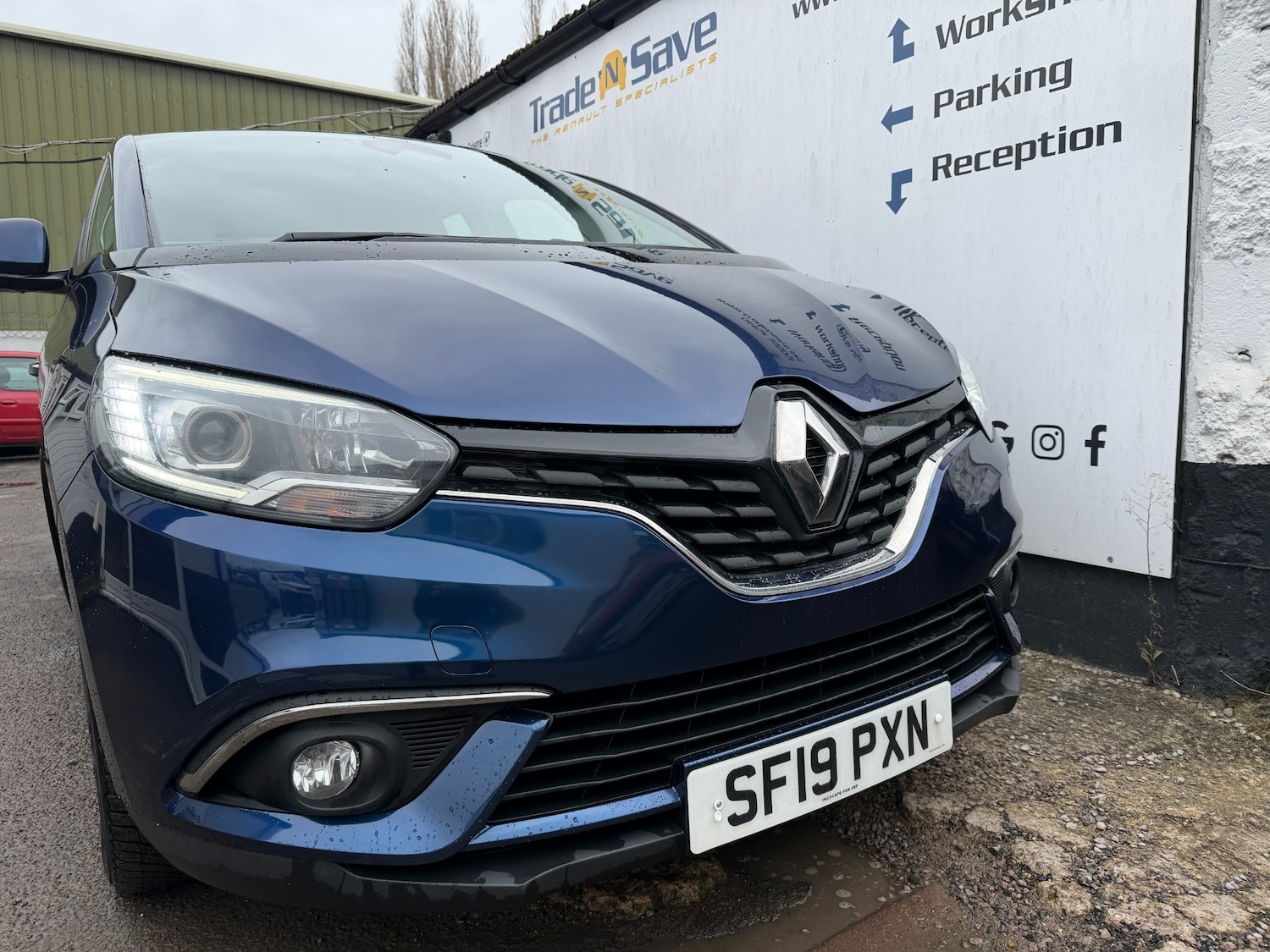 Used Renault Grand Scenic 2019 for sale - 78039945: Photo 2