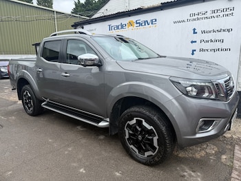 Nissan - Navara
