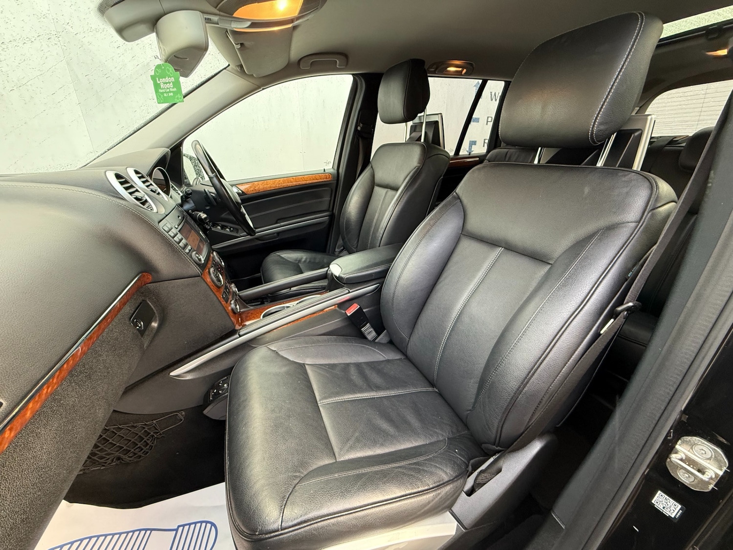 Used Mercedes-Benz GL Class 2012 for sale - 76877648: Photo 17