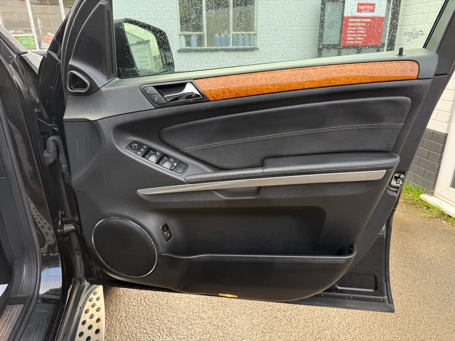 Used Mercedes-Benz GL Class 2012 for sale - 76877648: Photo 24