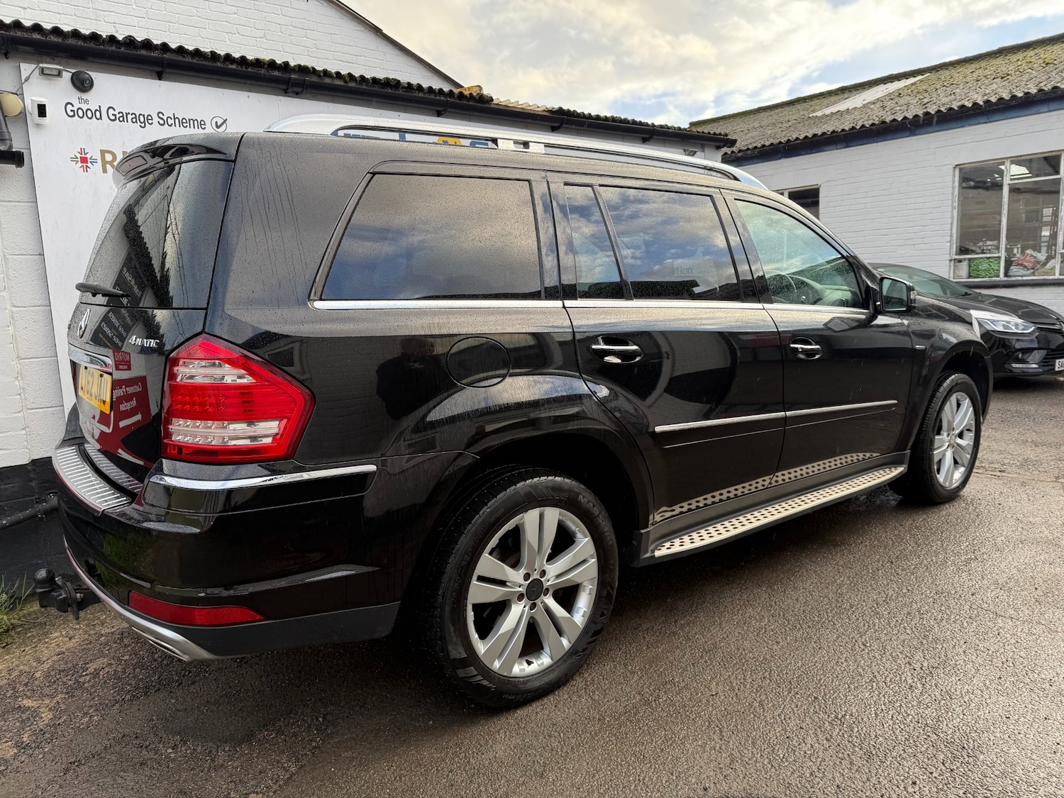 Used Mercedes-Benz GL Class 2012 for sale - 76877648: Photo 4