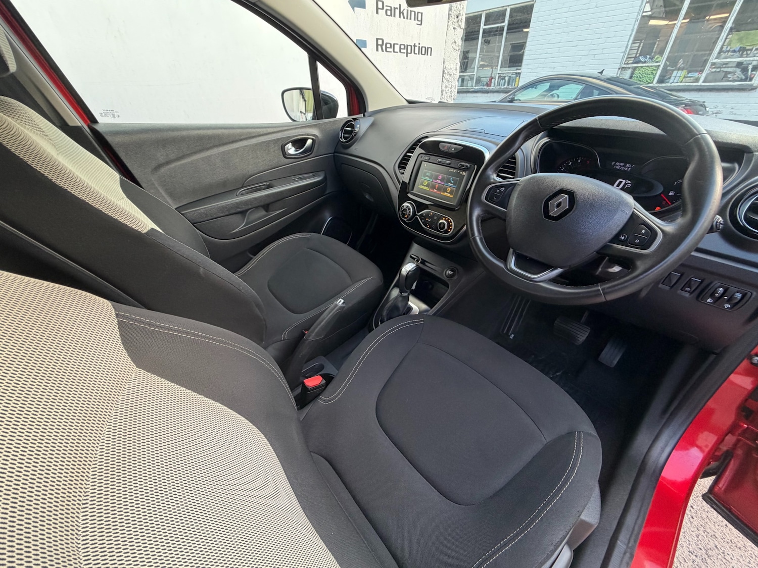 Used Renault Captur 2018 for sale - 77877400: Photo 13