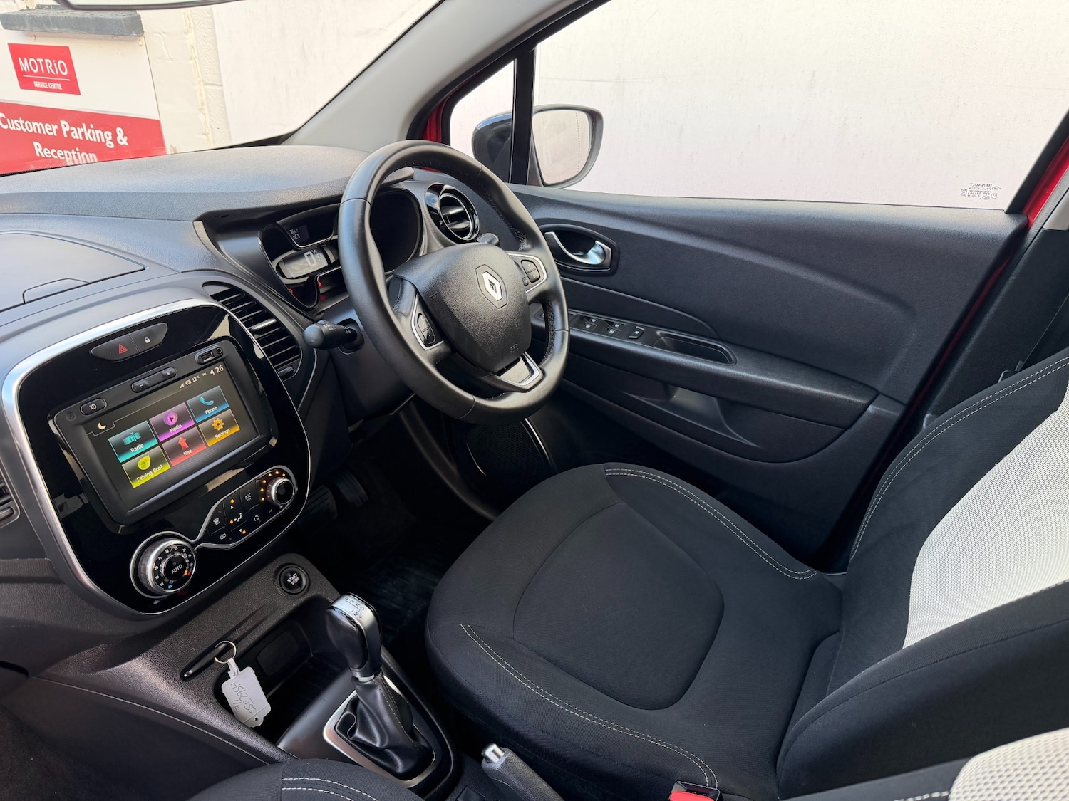 Used Renault Captur 2018 for sale - 77877400: Photo 15