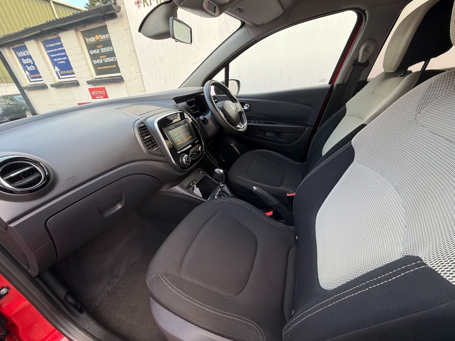 Used Renault Captur 2018 for sale - 77877400: Photo 16