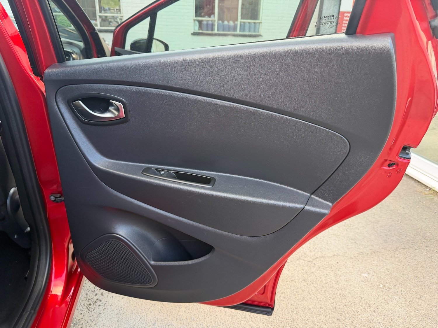 Used Renault Captur 2018 for sale - 77877400: Photo 24