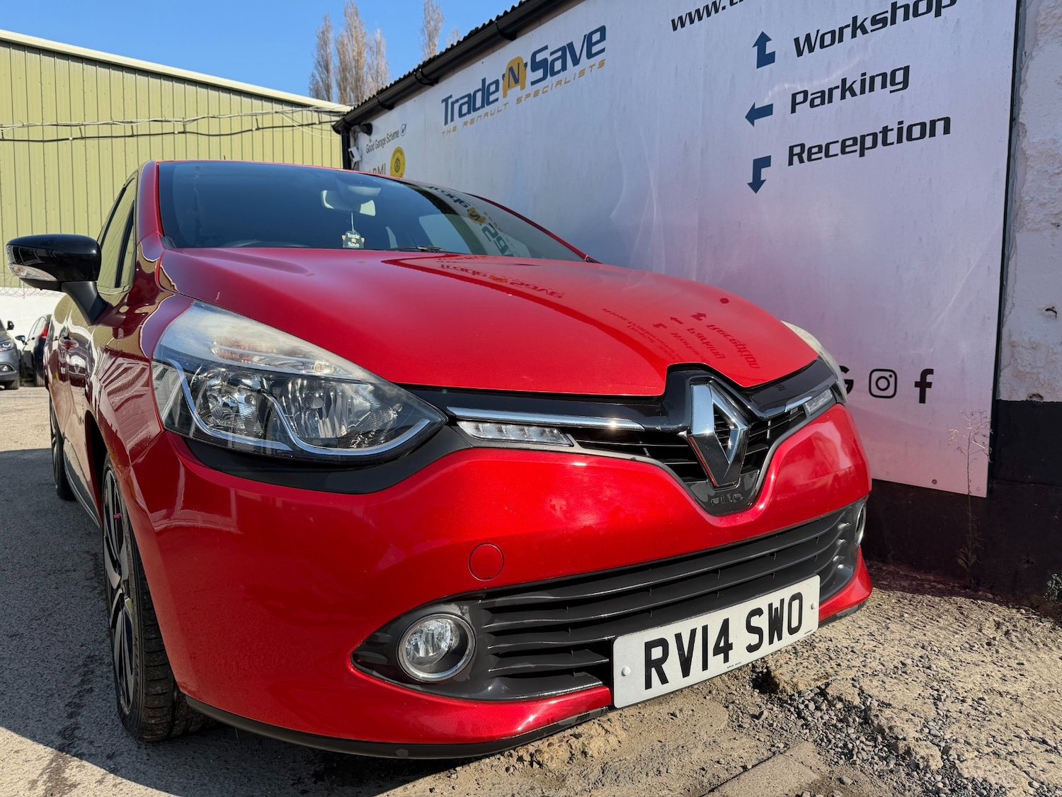Used Renault Clio 2014 for sale - 77878093: Photo 2