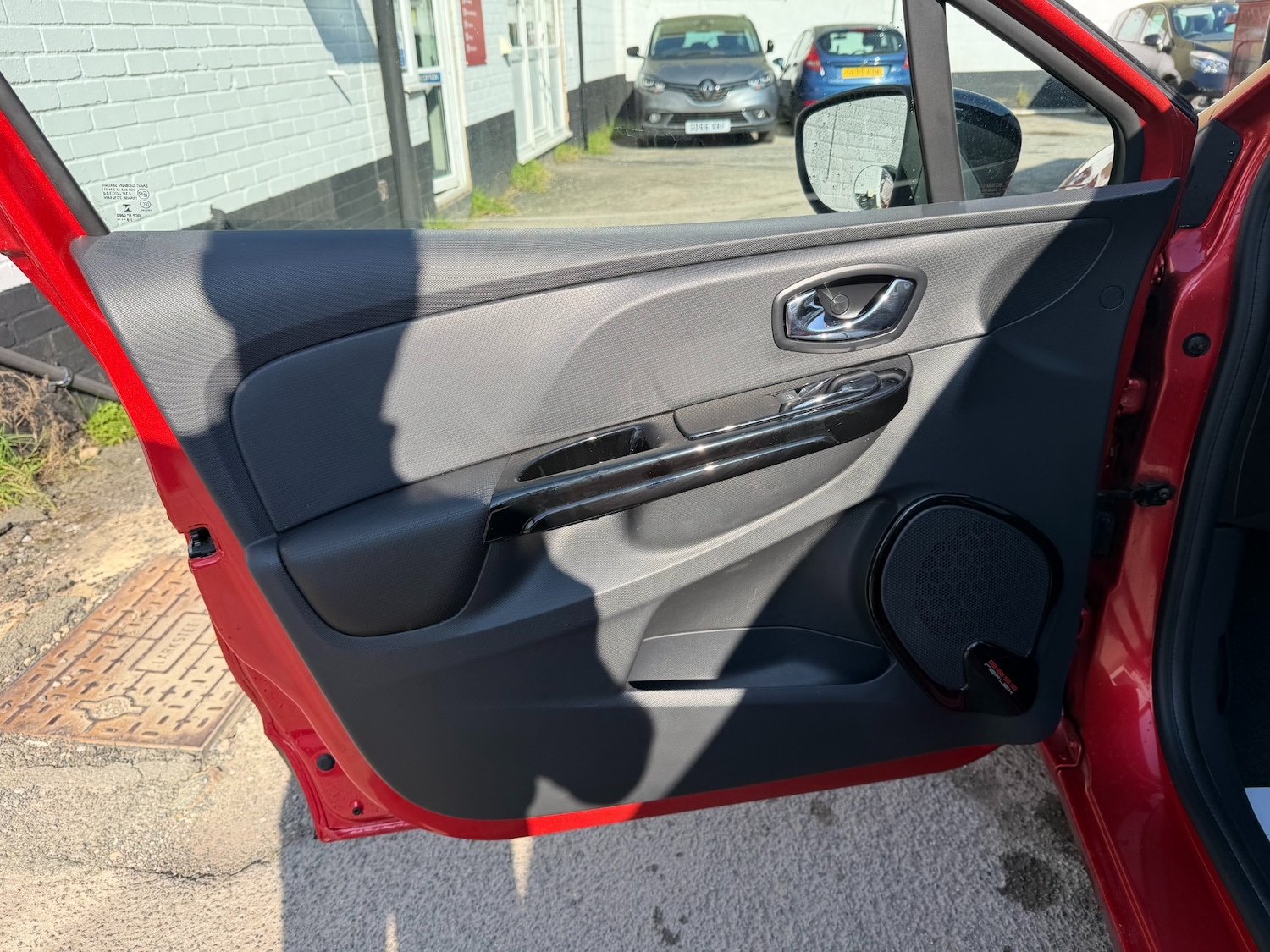 Used Renault Clio 2014 for sale - 77878093: Photo 20