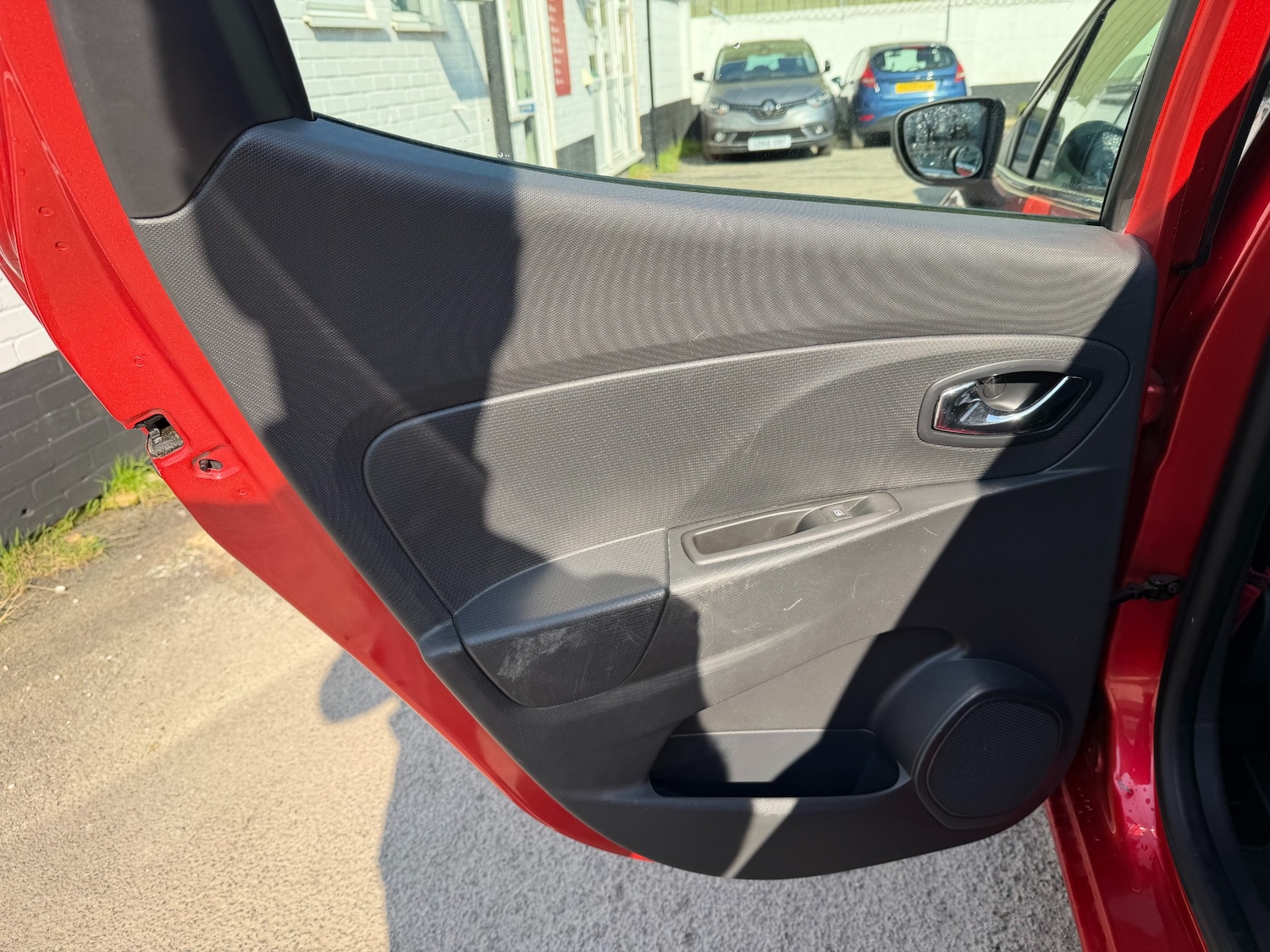 Used Renault Clio 2014 for sale - 77878093: Photo 22