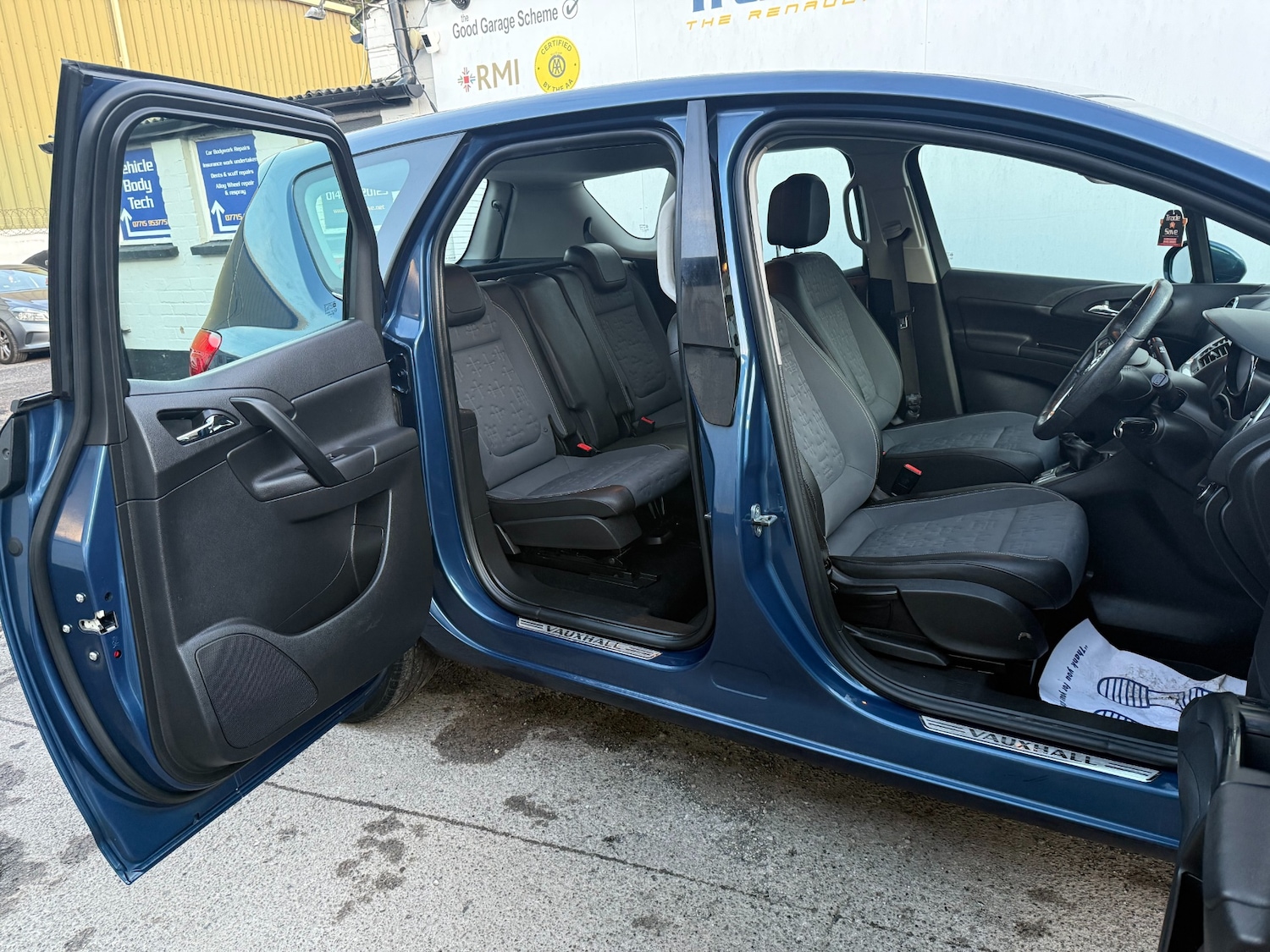 Used Vauxhall Meriva 2015 for sale - 76652767: Photo 18