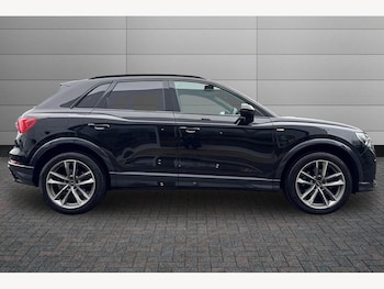 Used Audi Q3 2022 for sale - 76674472: Photo