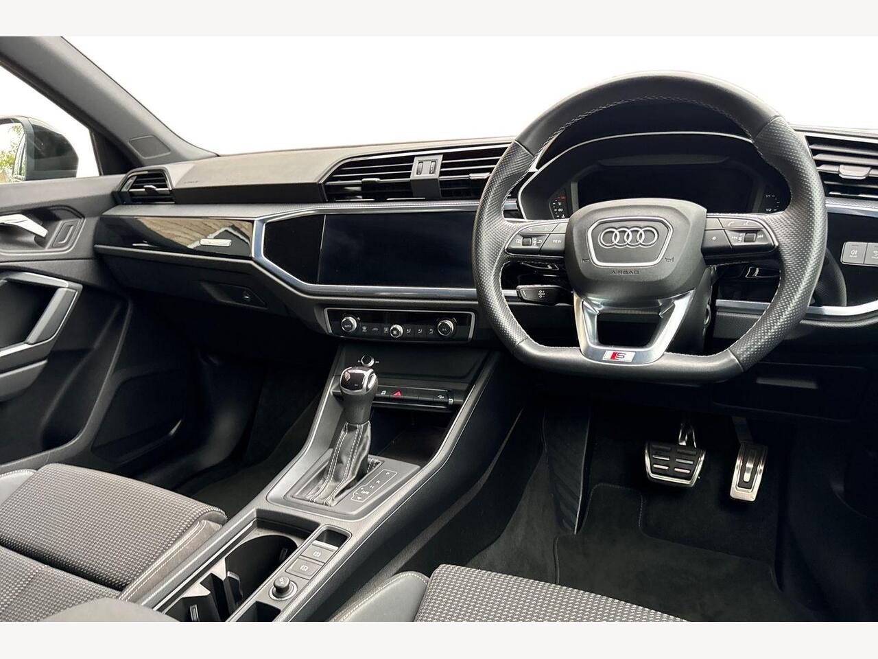 Used Audi Q3 2022 for sale - 76674472: Photo 6
