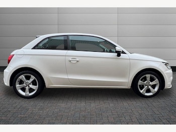 Used Audi A1 2016 for sale - 76222057: Photo