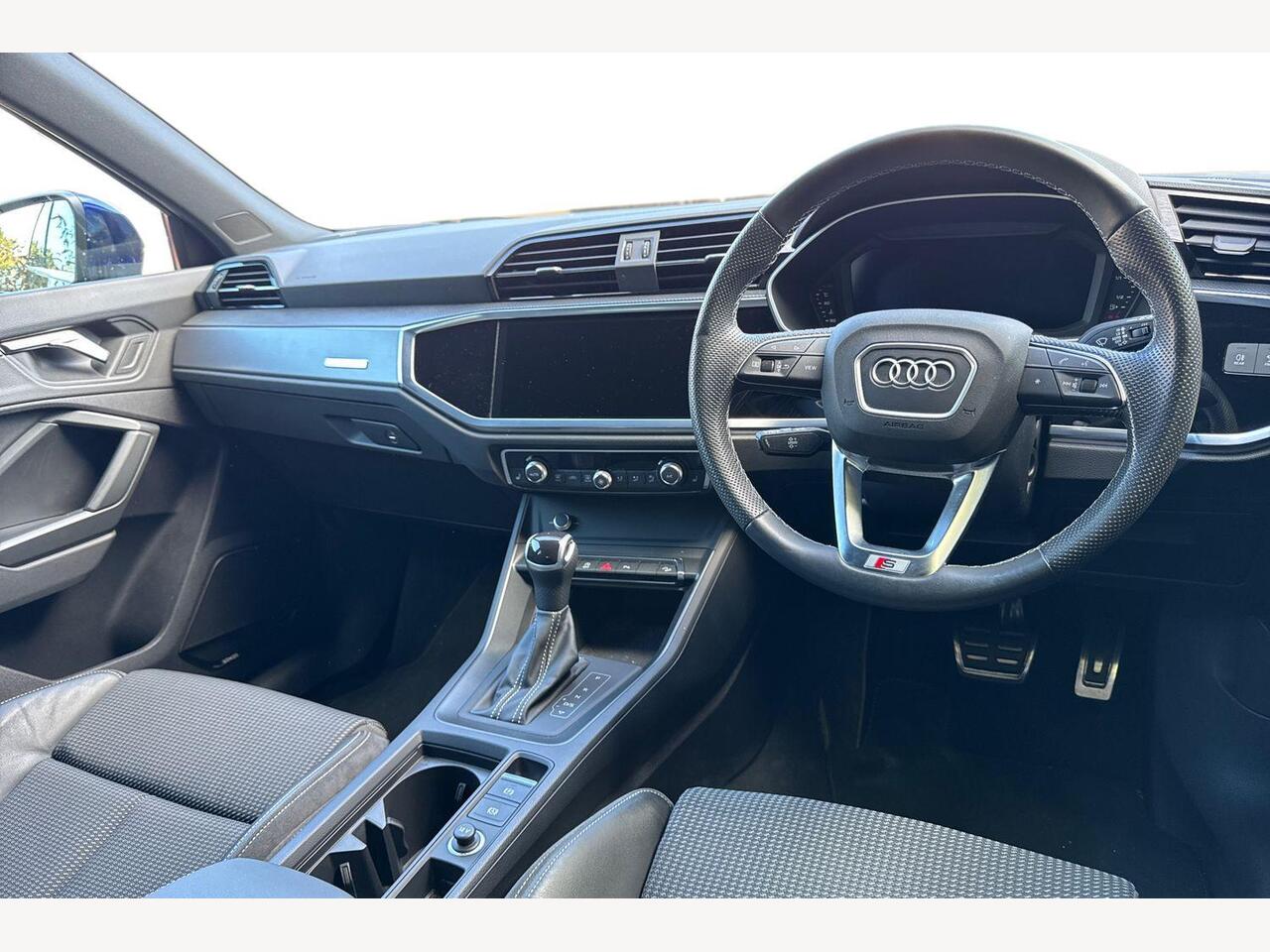 Used Audi Q3 2022 for sale - 76673947: Photo 6