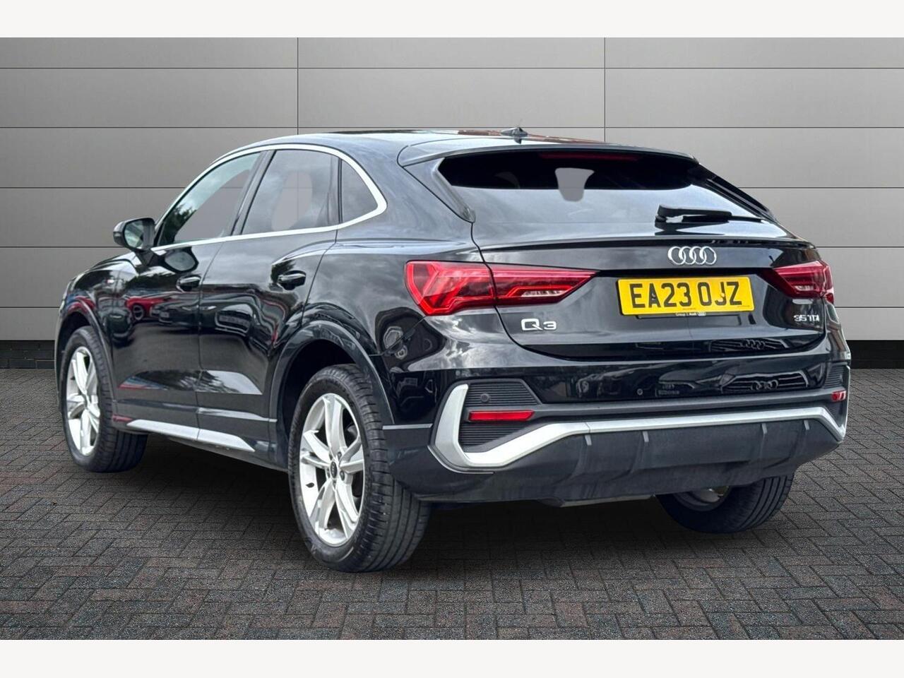 Used Audi Q3 2023 for sale - 77927038: Photo 8