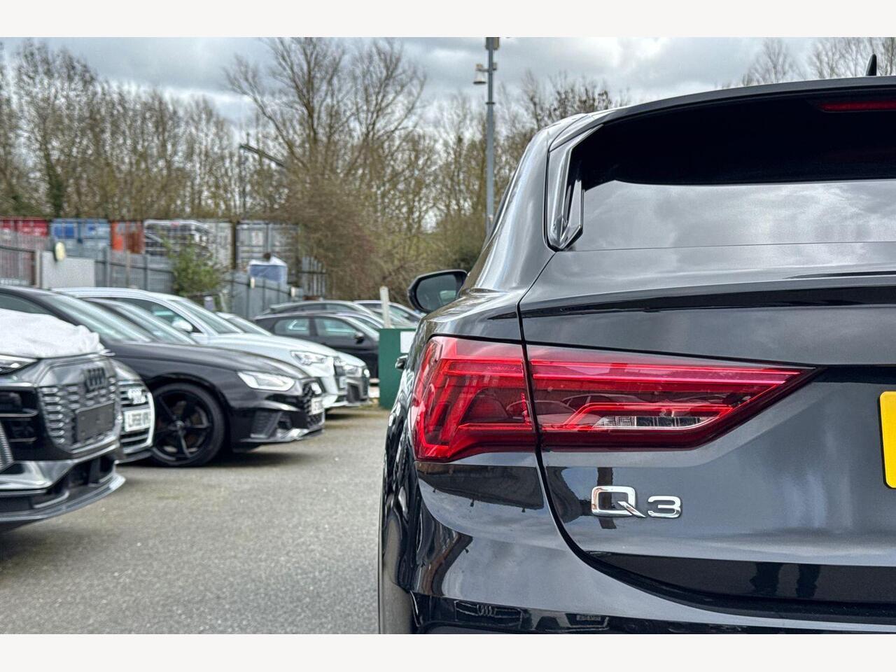 Used Audi Q3 2023 for sale - 77927038: Photo 9