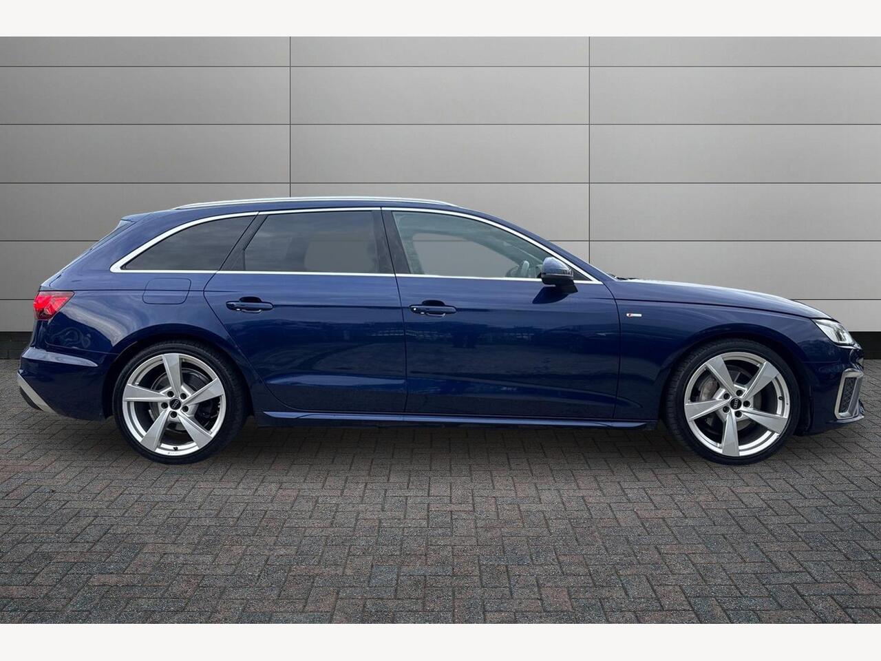 Used Audi A4 2023 for sale - 76676655: Photo 4