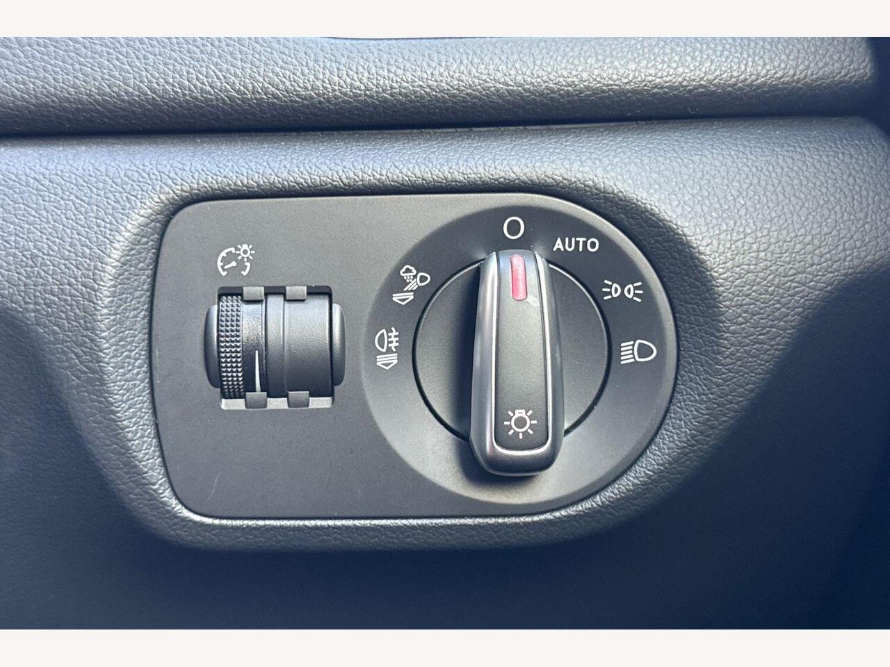 Used Audi Q3 2018 for sale - 76673472: Photo 19