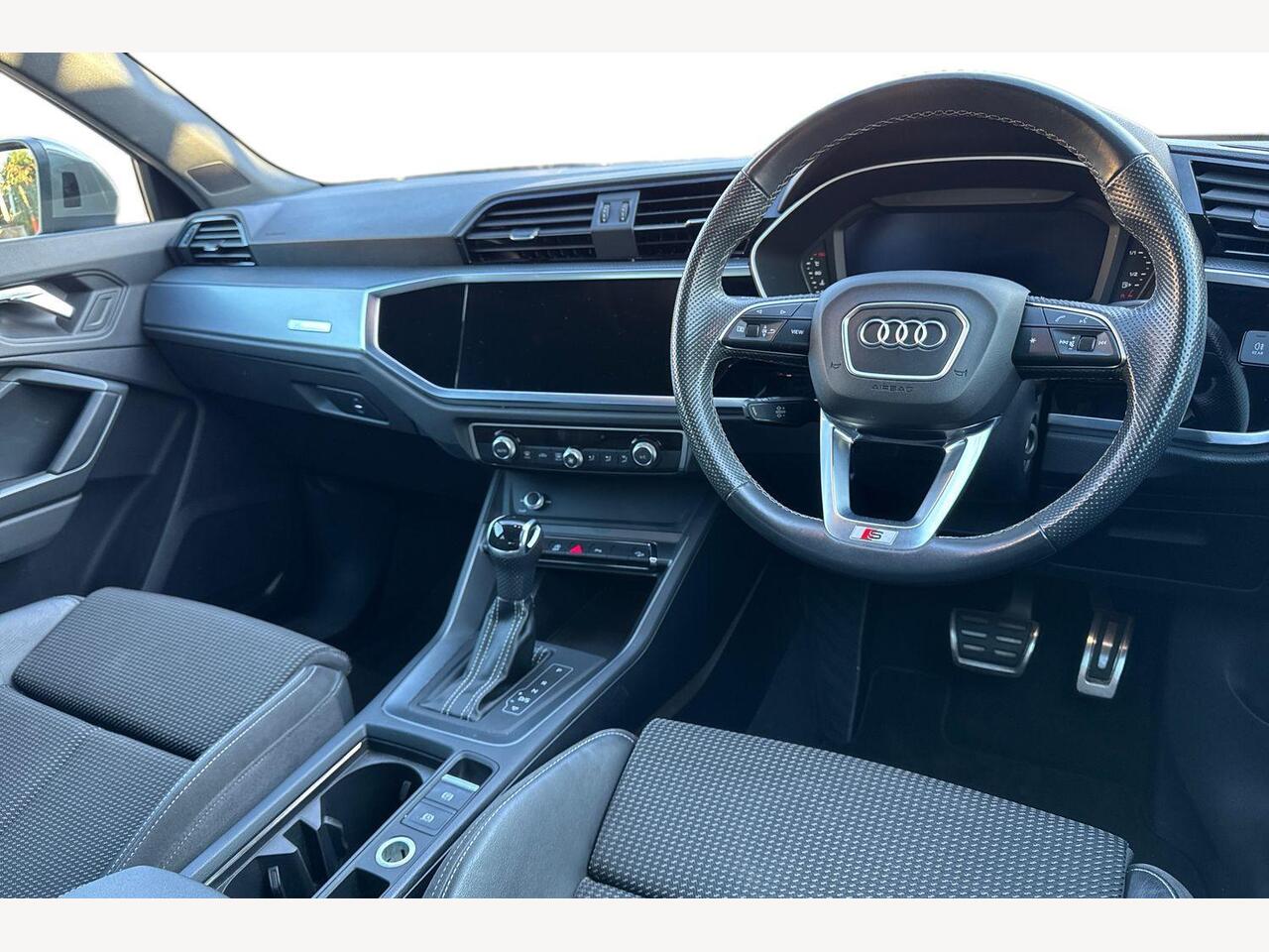 Used Audi Q3 2021 for sale - 76674566: Photo 6