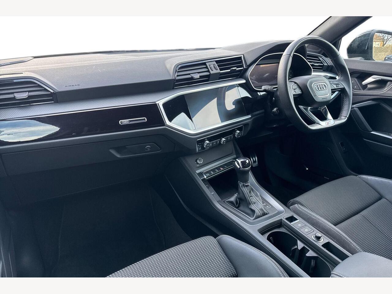 Used Audi Q3 2022 for sale - 77413522: Photo 2