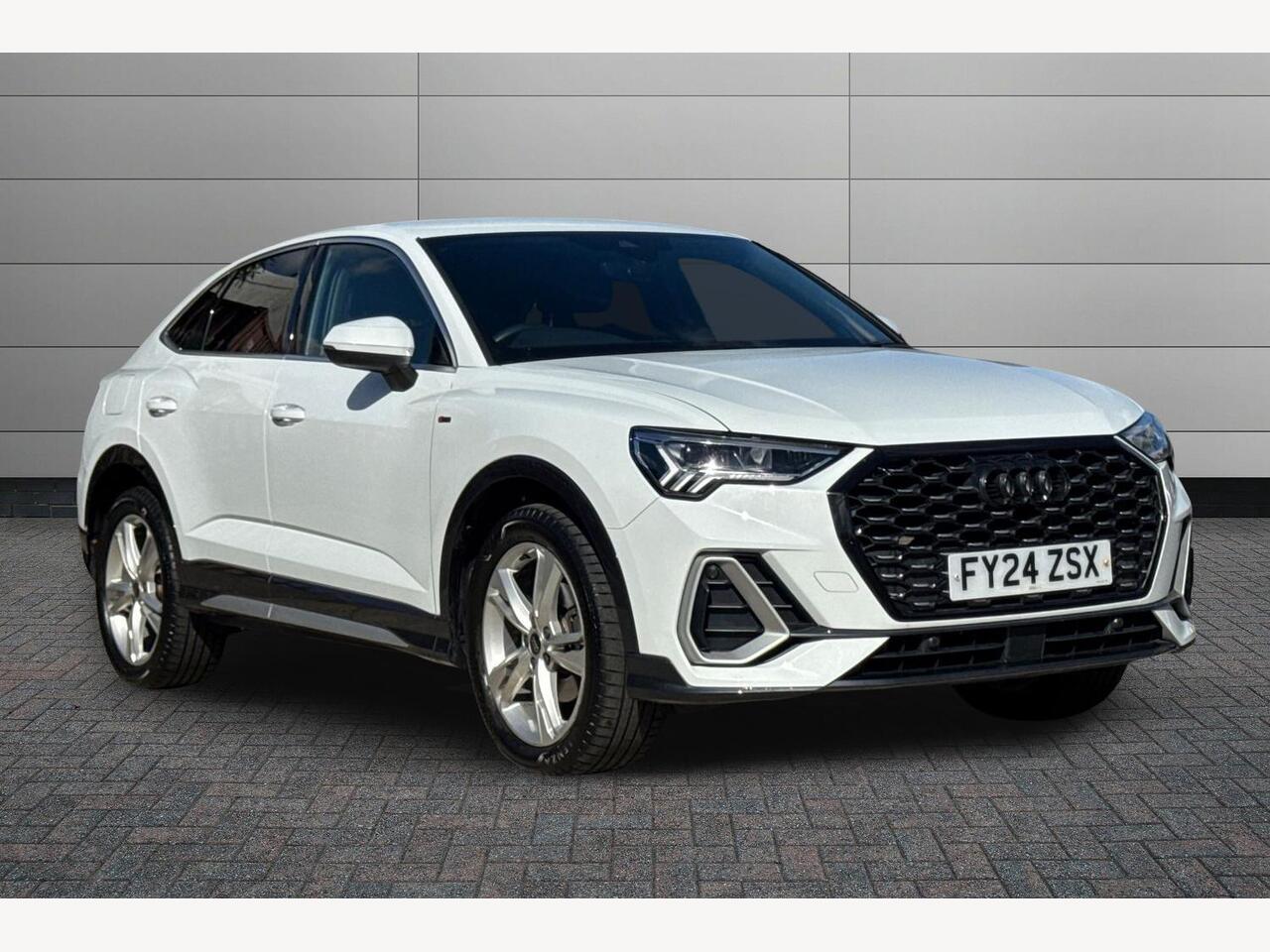 Used Audi Q3 2024 for sale - 76678627: Photo 1