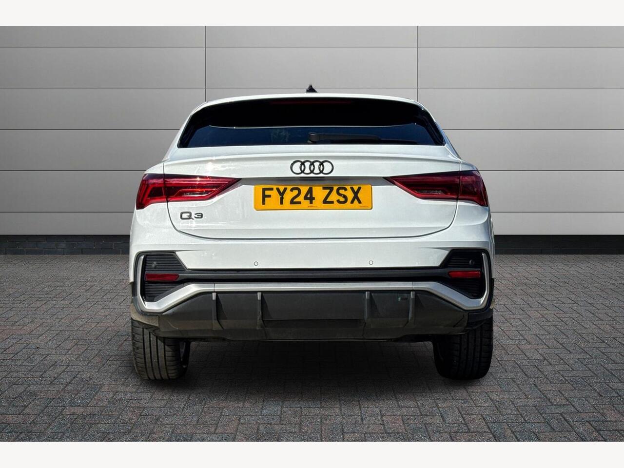 Used Audi Q3 2024 for sale - 76678627: Photo 11