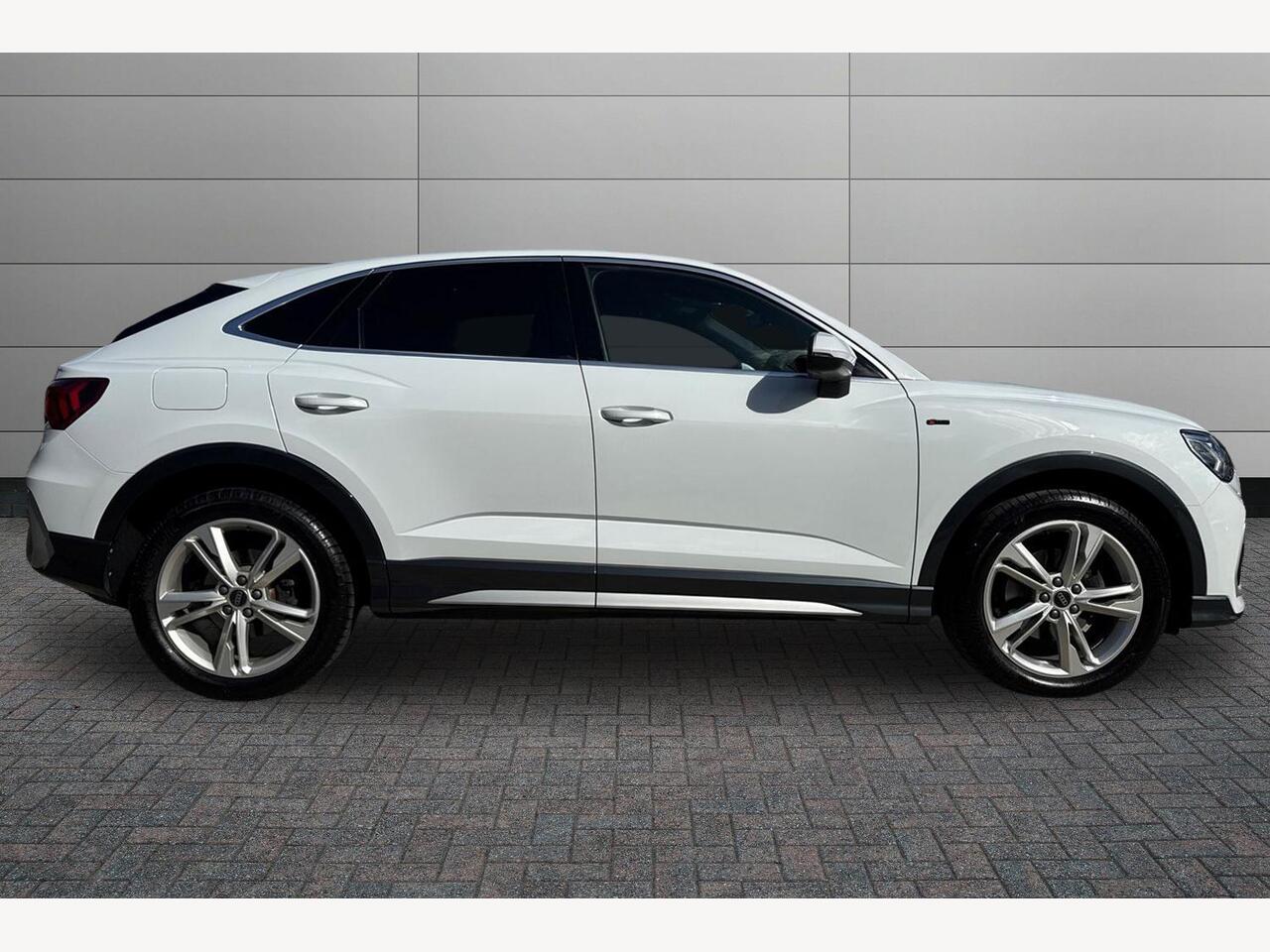 Used Audi Q3 2024 for sale - 76678627: Photo 4