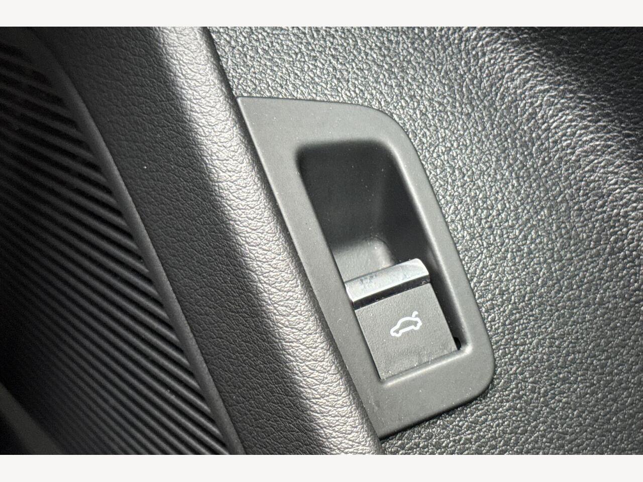 Used Audi Q8 2024 for sale - 76677739: Photo 17