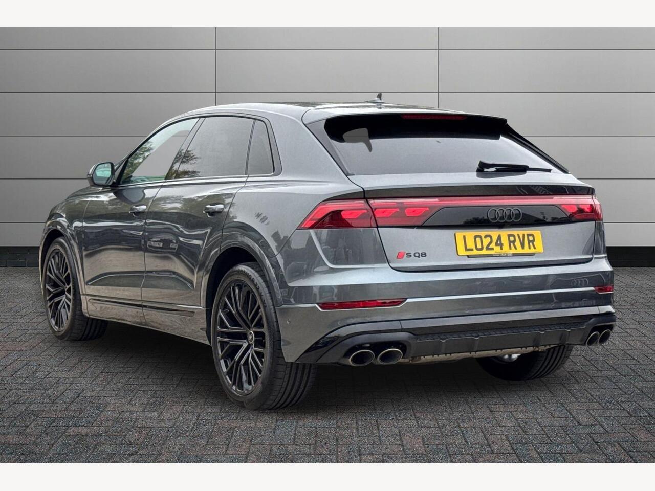 Used Audi Q8 2024 for sale - 76677739: Photo 3